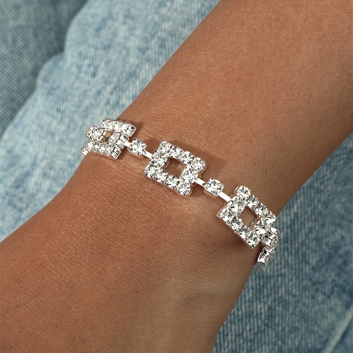 All match Hollow Square Shape Bangle Bracelet Full Of Shiny Rhinestone Elegant Hand Jewelry Simple Style