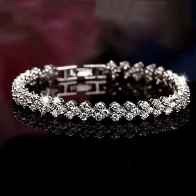 Exquisite Love Heart Crystal Bracelet Temperament Versatile Simple Alloy Bangle Bracelet